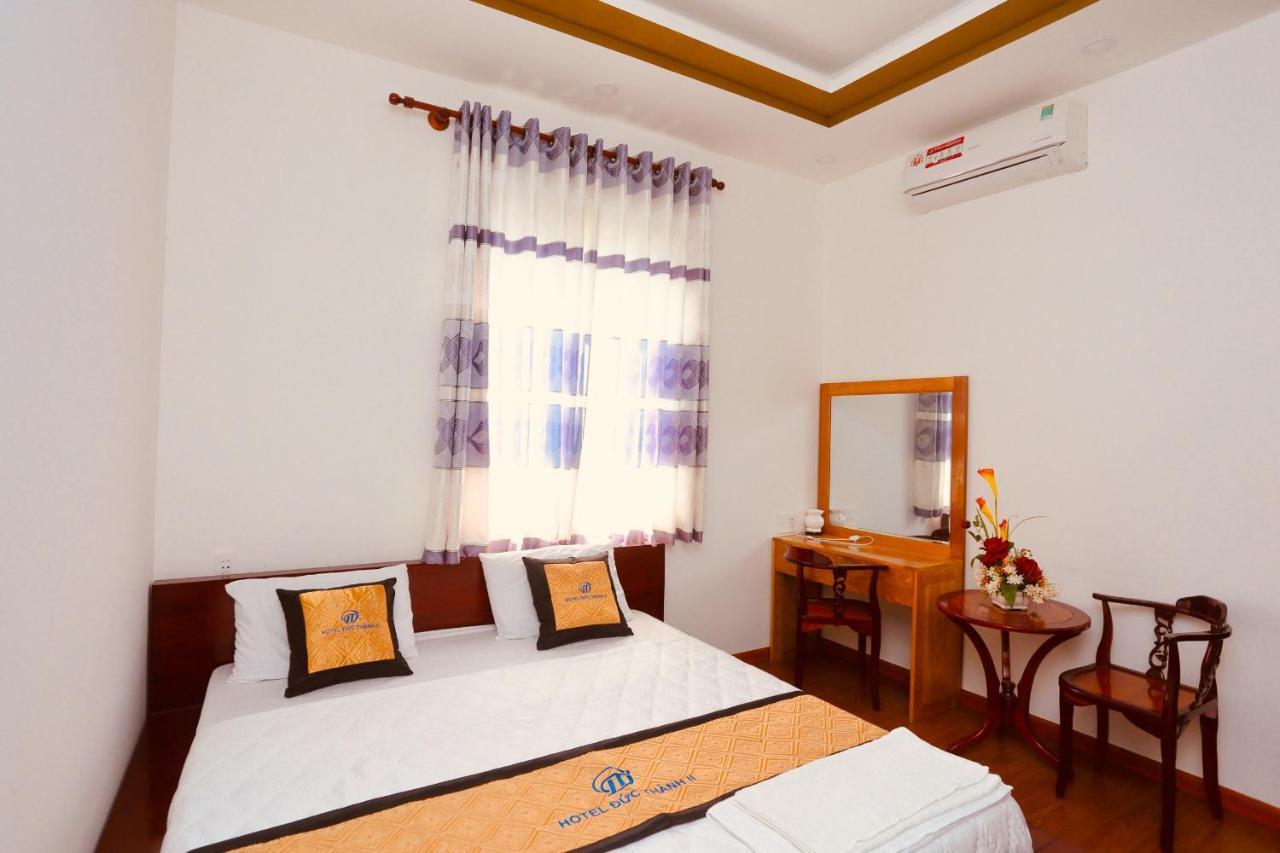 Hotel Đức Thành Chi Khu Co Ong Extérieur photo