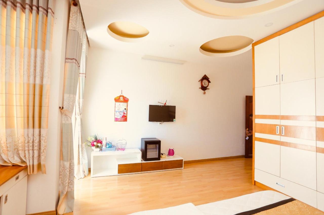 Hotel Đức Thành Chi Khu Co Ong Extérieur photo