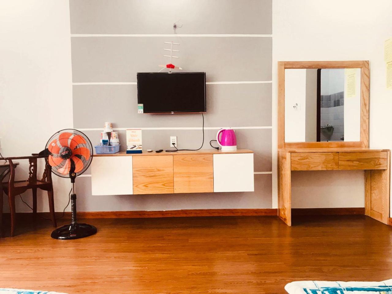 Hotel Đức Thành Chi Khu Co Ong Extérieur photo