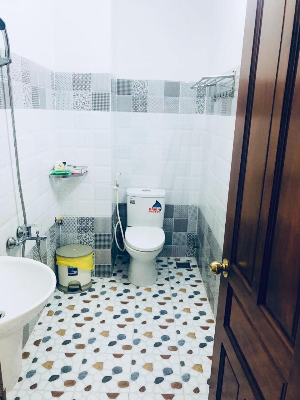 Hotel Đức Thành Chi Khu Co Ong Extérieur photo